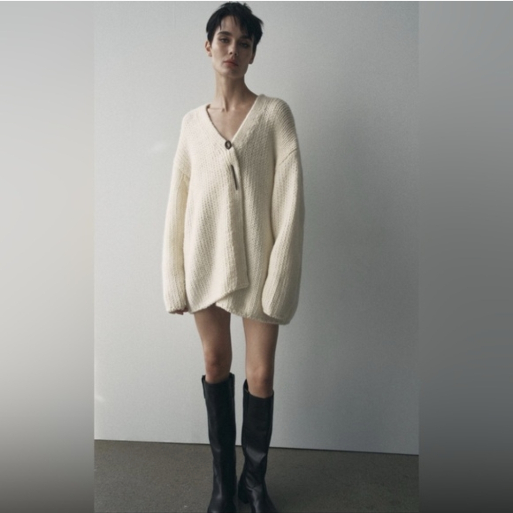 Zara 100% WOOL V-NECK JACKET